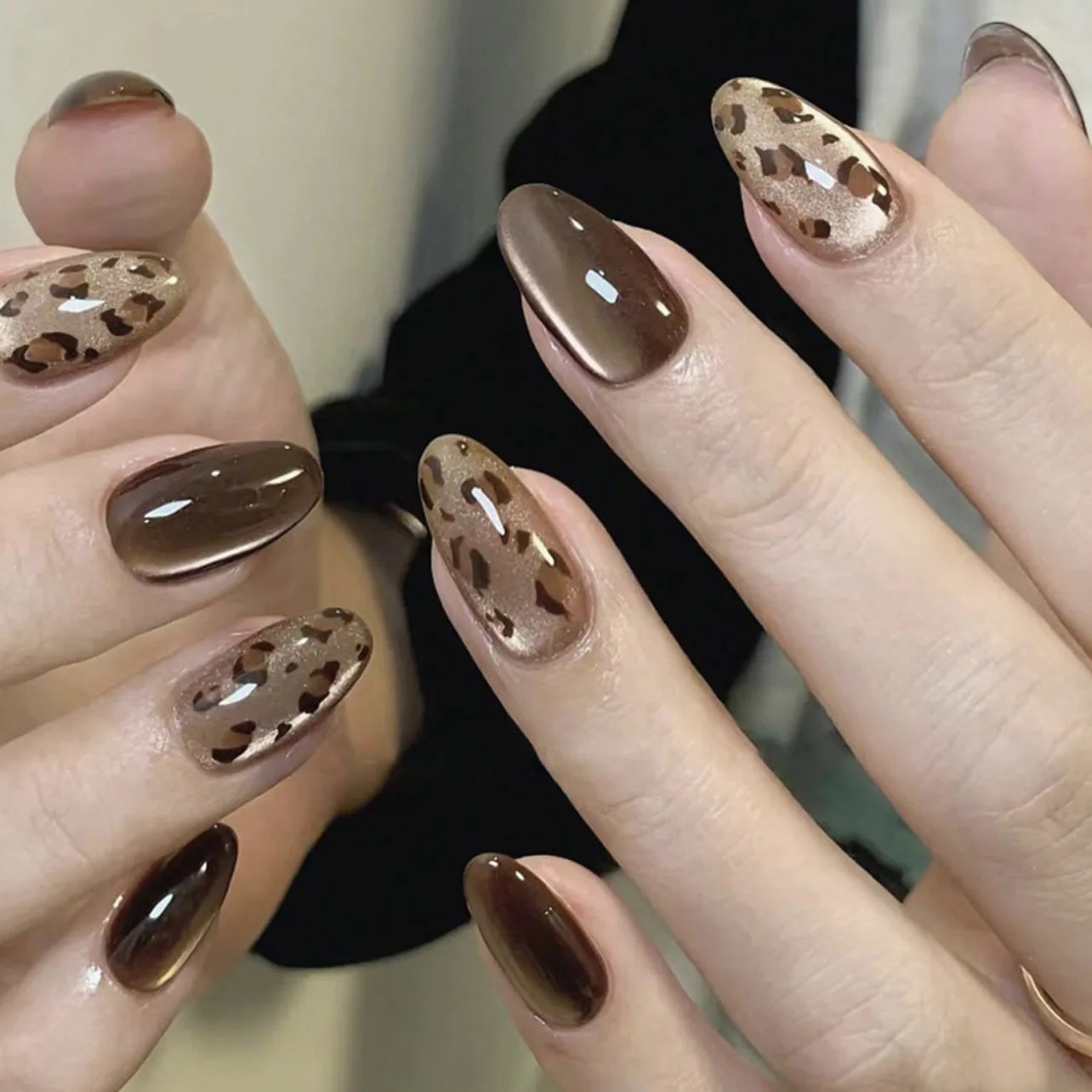 24pcs Glossy Metallic Almond Press on Nails - Multiple Colours